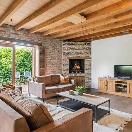 Holiday home Huswell - Authentic Vacation 'de Blauwe Kroon' Oostkamp