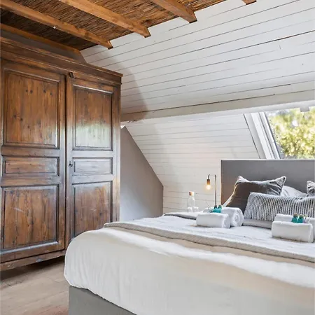 Huswell - Authentic Vacation 'de Blauwe Kroon' Oostkamp